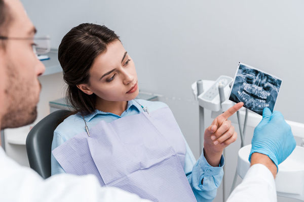 Vstupné vyšetrenie - Petriv Clinic | Nová zubná klinika v Žiline